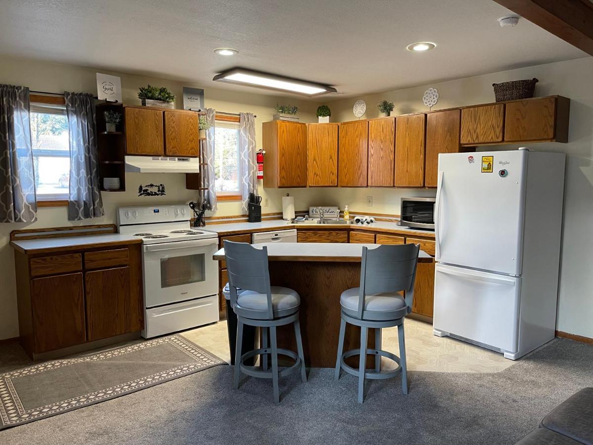 Den Mishka - Kodiak'S Den Of The Little Bear Apartment Bagian luar foto